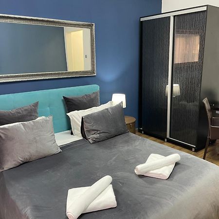 Metropole Apartments Studio City Bukarest Exteriör bild
